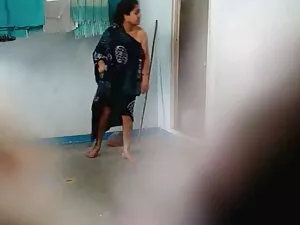 एमेच्योर Footjob और  ...