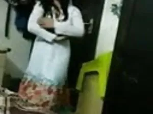 बिएन डी मूर - कोड से ...