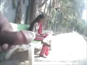 ब्रिटिश फूहड़ वैनेसा ...