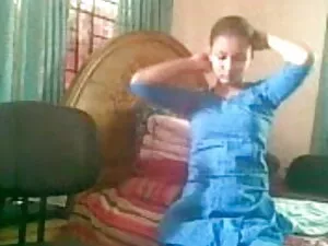 विशाल dildo के साथ ब ...