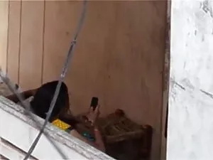 दो बीबीडब्ल्यू लड़कि ...
