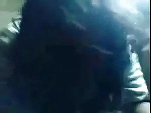 पुरानी कुतिया को उठा ...