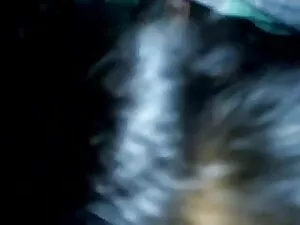 लॉरा को थ्रीसम से प् ...