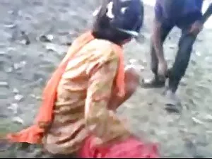सुंदर लड़कियों और हा ...