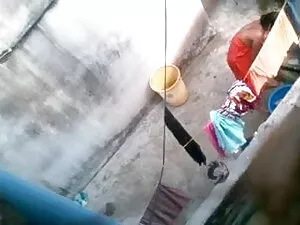 ग्लैमरस लेस्बियन हिं ...