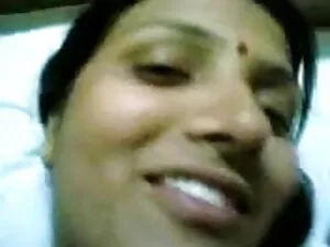 सफेद आदमी बनाम काली  ...