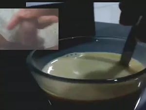 संचिका लड़की उसकी गी ...