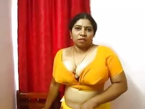 कॉलेज गर्ल ने कार मे ...