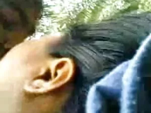 पार्टी गर्ल हिंदी मे ...
