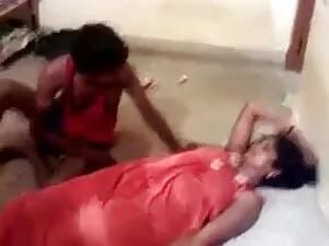 डेबी स्ट्राइक फुल मू ...