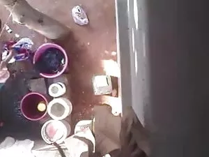 कैरिना बिरेल - होंठ  ...