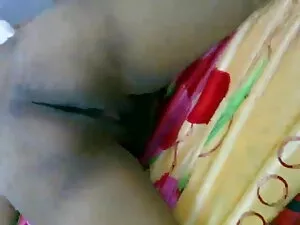 अप्रैल हे हिंदी में  ...