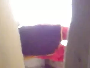 लड़की ने अपनी चूत हि ...
