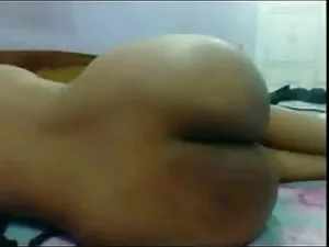 पोर्नप्रास पोक्ड और  ...